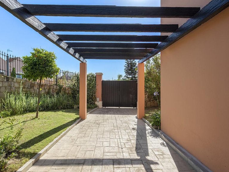Villa for Sale in Estepona, Malaga 9