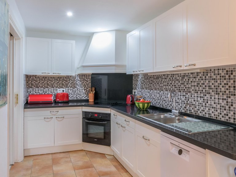 Villa for Sale in La Duquesa, Malaga 23