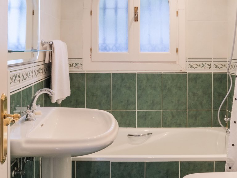 Villa for Sale in La Duquesa, Malaga 26