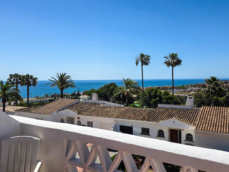 Villa for Sale in La Duquesa, Malaga 3