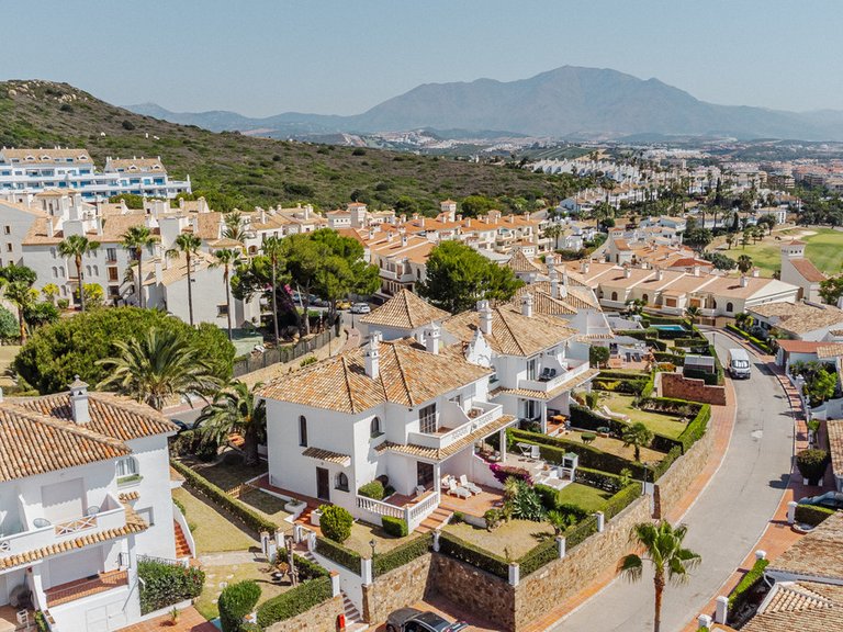 Villa for Sale in La Duquesa, Malaga 45