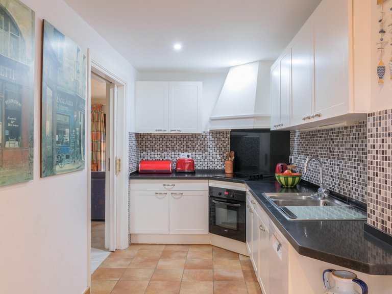 Villa for Sale in La Duquesa, Malaga 5