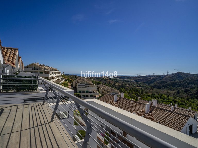 Apartment for Sale in Estepona, Malaga 11