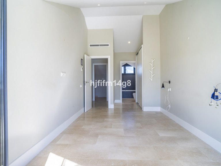 Apartment for Sale in Estepona, Malaga 12