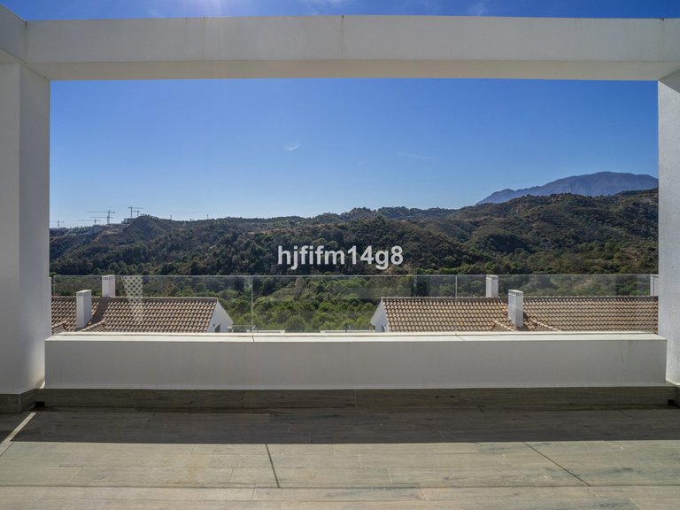 Apartment for Sale in Estepona, Malaga 3