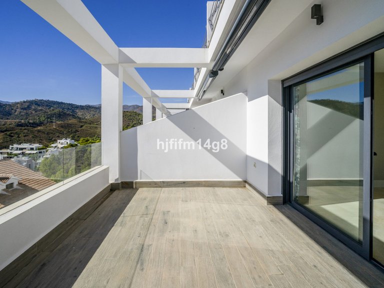 Apartment for Sale in Estepona, Malaga 4