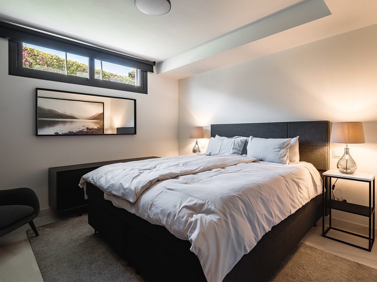 Villa for Sale in Nueva Andalucía, Malaga 24