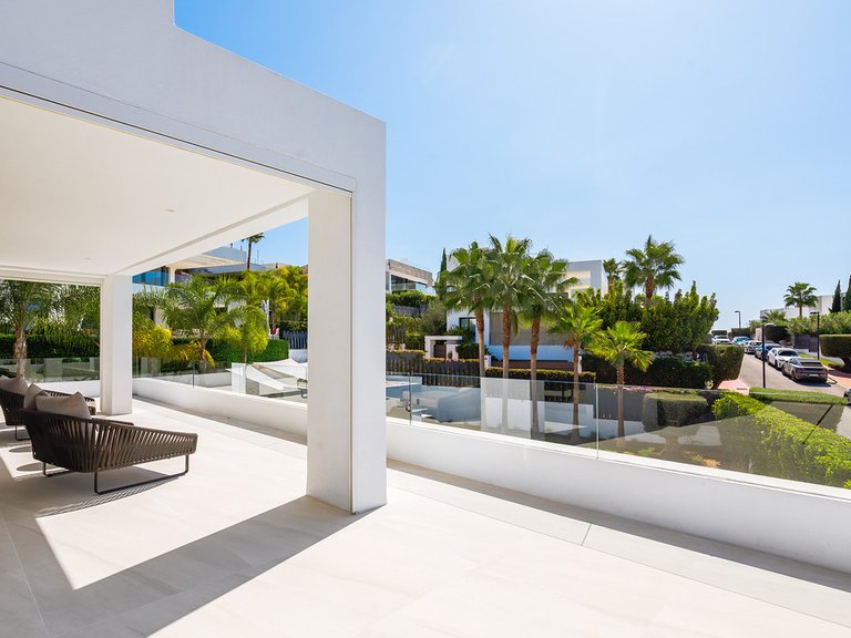 Villa for Sale in Nueva Andalucía, Malaga 31