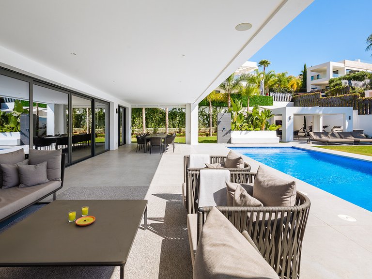 Villa for Sale in Nueva Andalucía, Malaga 38