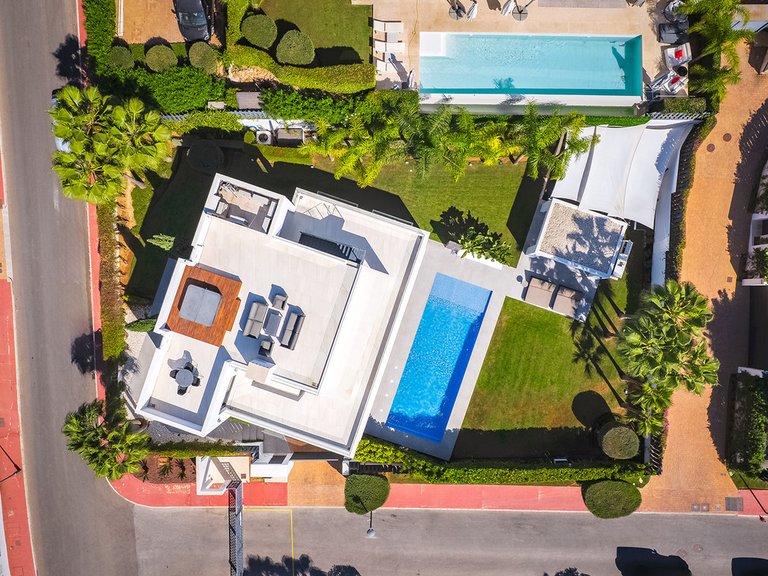 Villa for Sale in Nueva Andalucía, Malaga 49