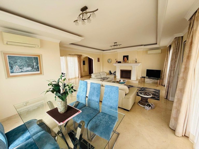 Villa for Sale in Casares, Malaga 13