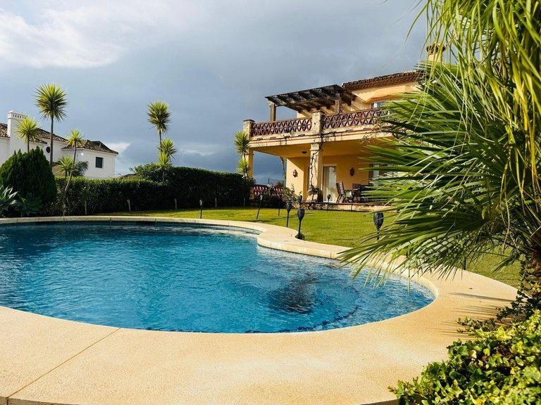Villa for Sale in Casares, Malaga 2