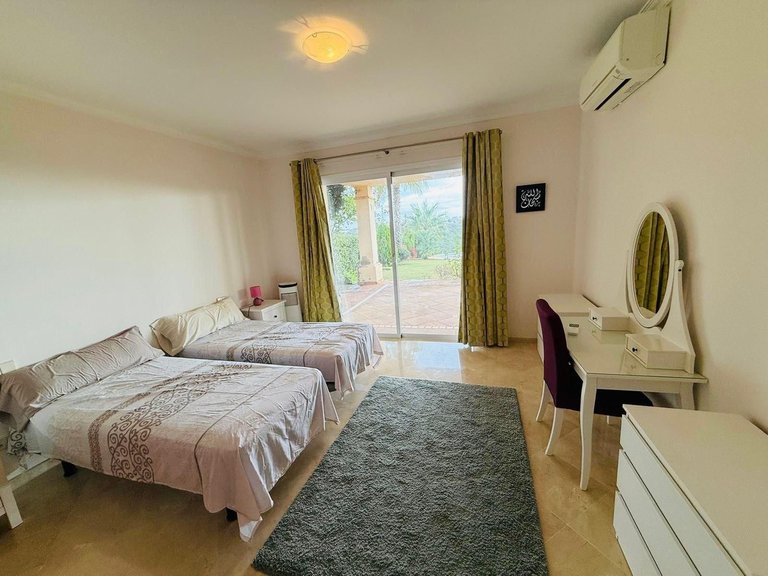 Villa for Sale in Casares, Malaga 25