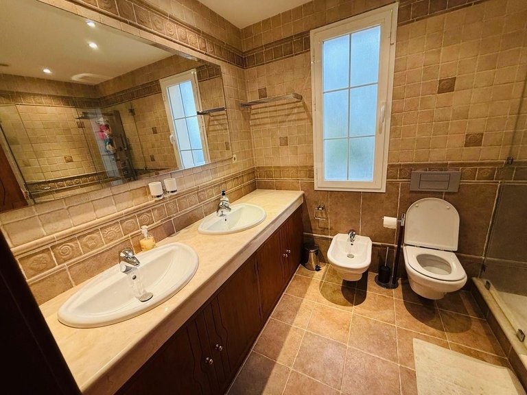 Villa for Sale in Casares, Malaga 27