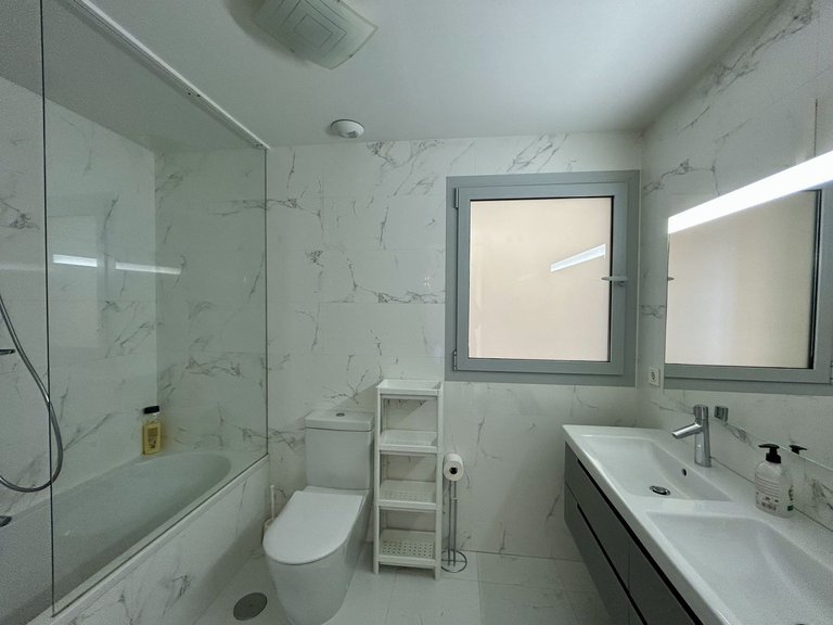 Apartment for Sale in Fuengirola, Malaga 18