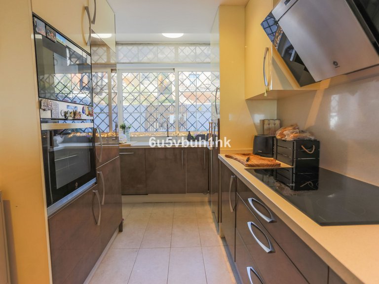 Villa for Sale in Benalmadena, Malaga 6