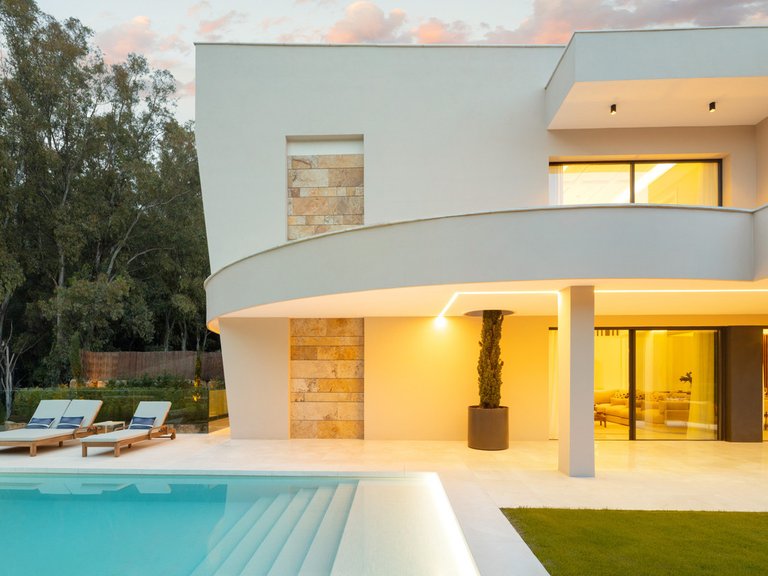Villa for Sale in Nueva Andalucía, Malaga 43