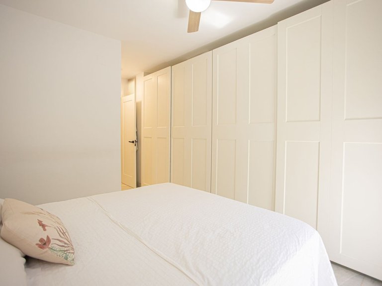 Apartment for Sale in The Golden Mile, Malaga 14