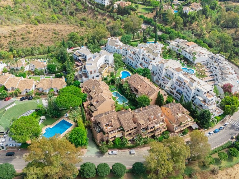 Apartment for Sale in The Golden Mile, Malaga 23