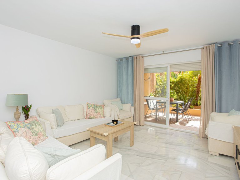 Apartment for Sale in The Golden Mile, Malaga 3