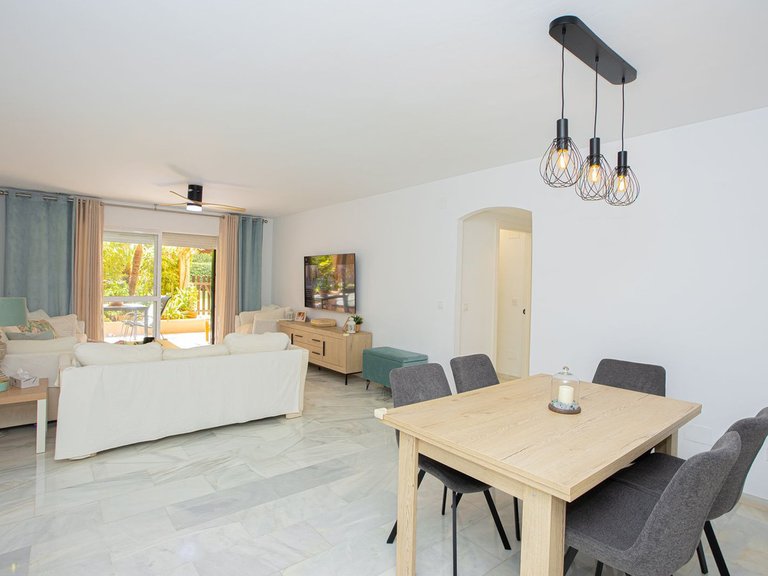 Apartment for Sale in The Golden Mile, Malaga 4