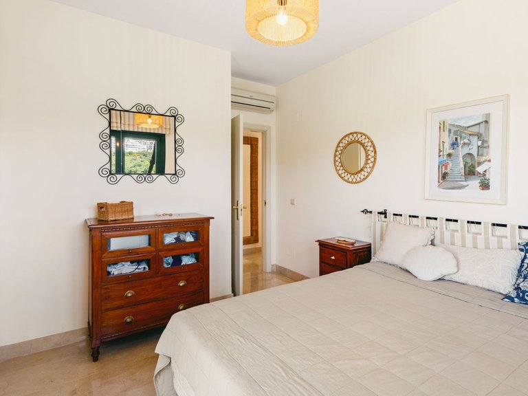 Apartment for Sale in Calahonda, Malaga 10