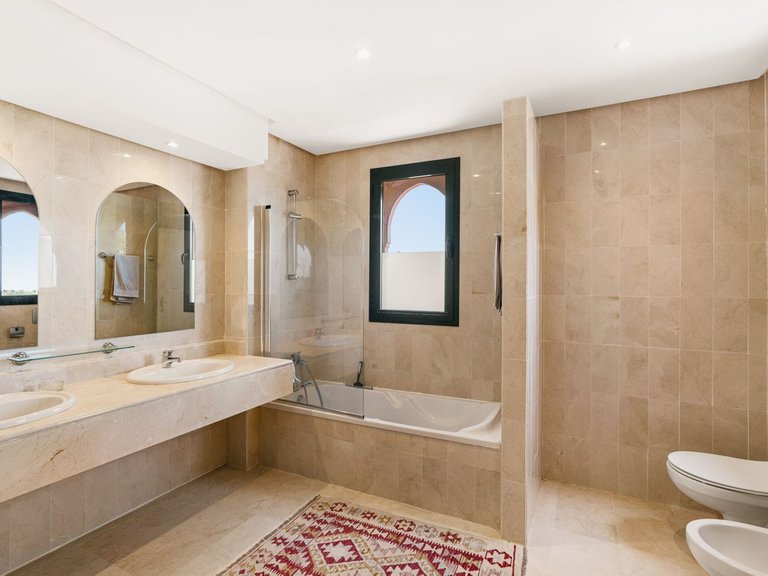 Apartment for Sale in Calahonda, Malaga 15