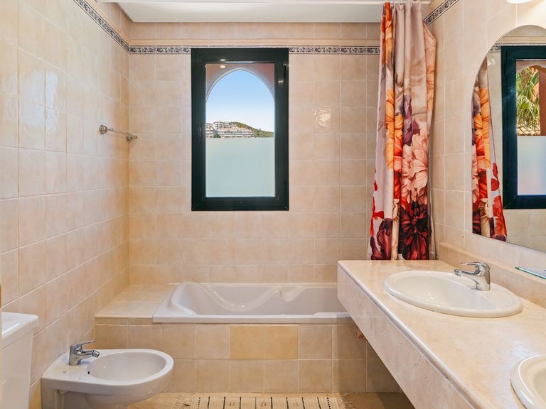 Apartment for Sale in Calahonda, Malaga 17
