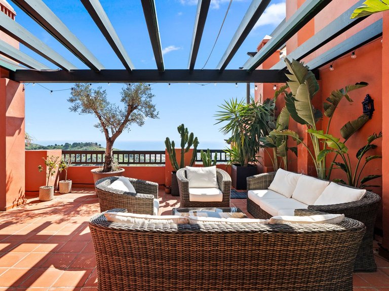 Apartment for Sale in Calahonda, Malaga 2