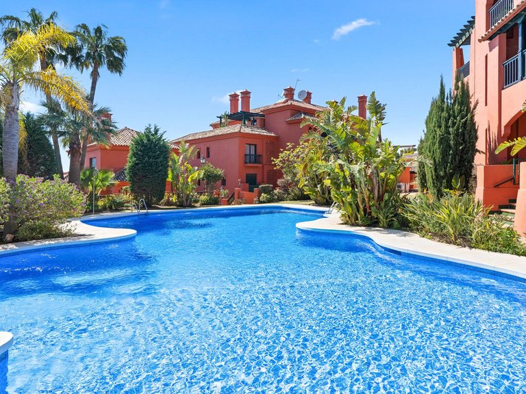 Apartment for Sale in Calahonda, Malaga 25