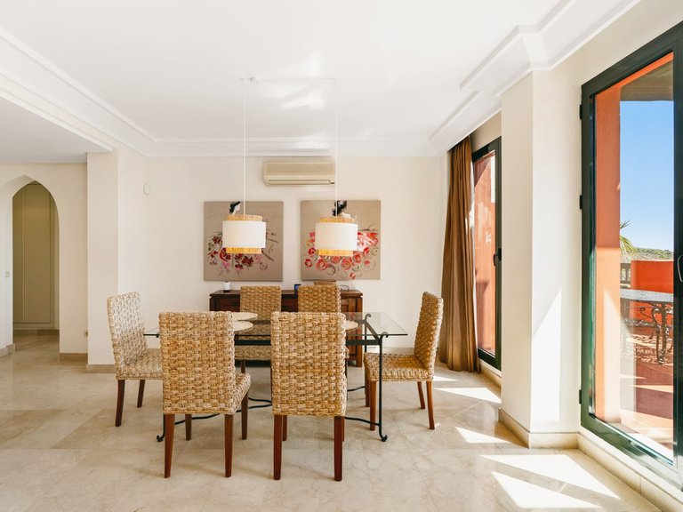 Apartment for Sale in Calahonda, Malaga 5