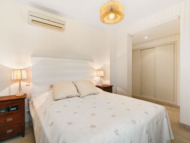 Apartment for Sale in Calahonda, Malaga 8