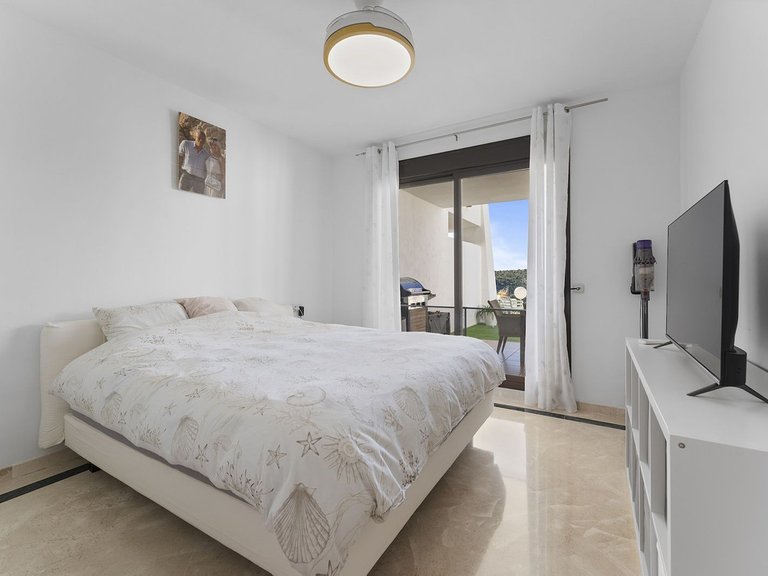 Apartment for Sale in Casares, Malaga 14