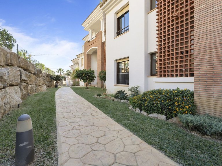 Apartment for Sale in Casares, Malaga 28