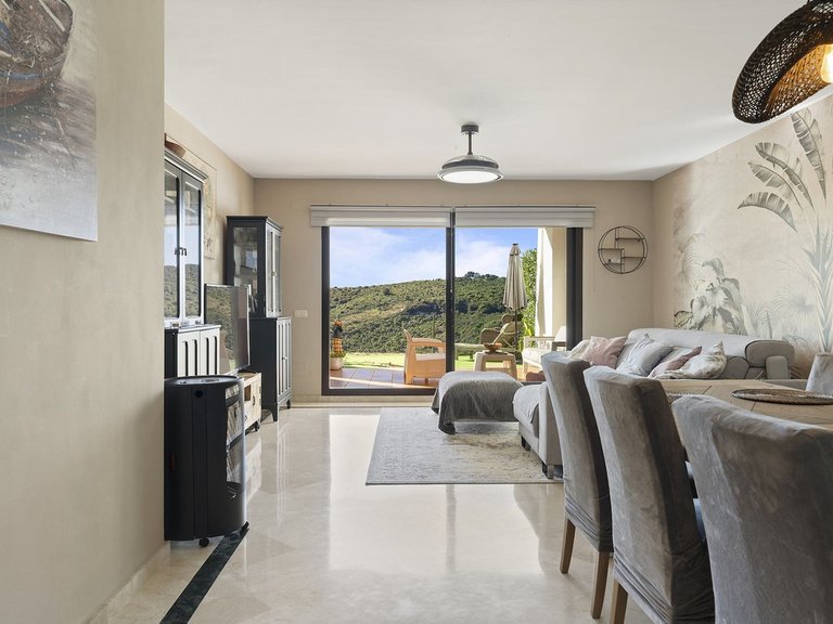 Apartment for Sale in Casares, Malaga 9