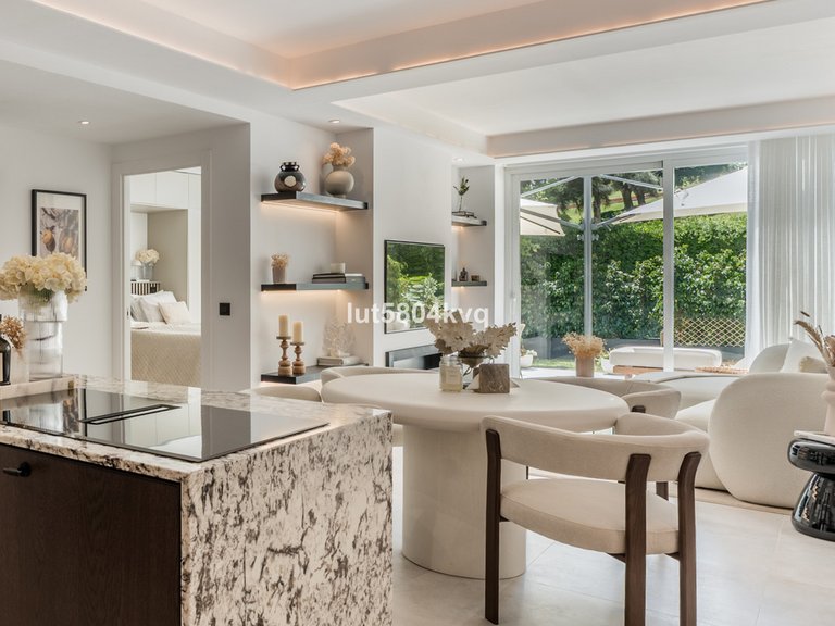 Apartment for Sale in La Quinta, Malaga 1
