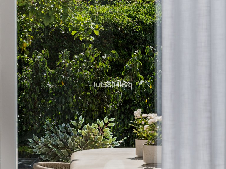Apartment for Sale in La Quinta, Malaga 20