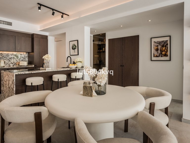 Apartment for Sale in La Quinta, Malaga 3