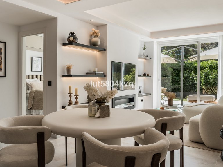 Apartment for Sale in La Quinta, Malaga 5