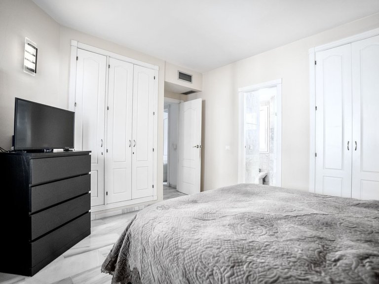 Apartment for Sale in Nueva Andalucía, Malaga 10