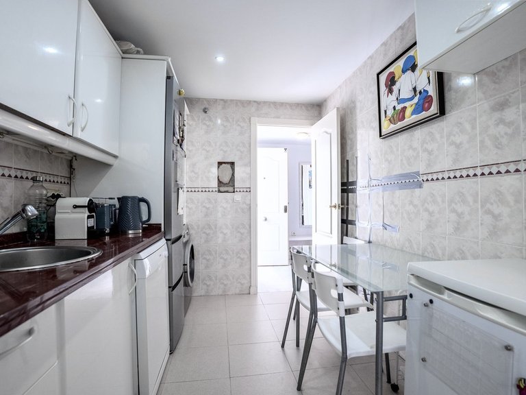 Apartment for Sale in Nueva Andalucía, Malaga 13