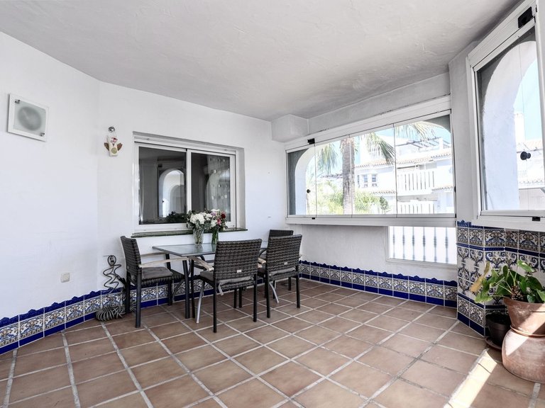 Apartment for Sale in Nueva Andalucía, Malaga 6
