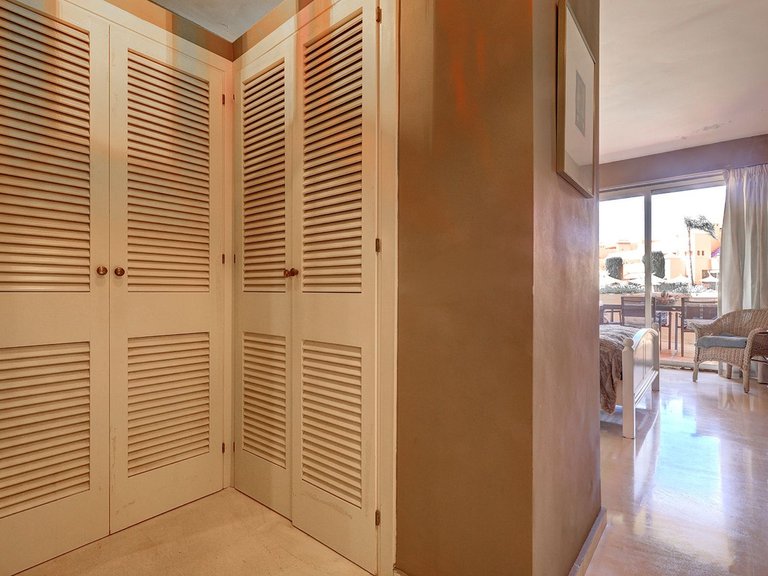 Apartment for Sale in El Paraiso, Malaga 18