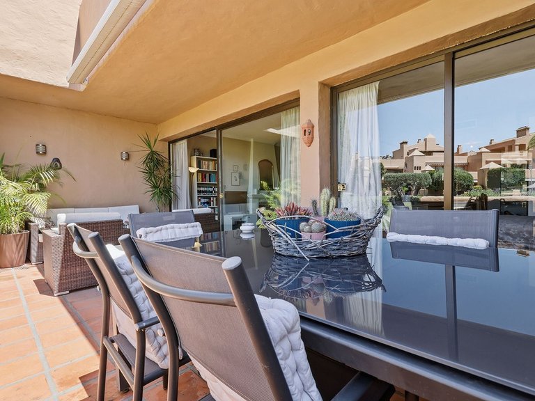 Apartment for Sale in El Paraiso, Malaga 28