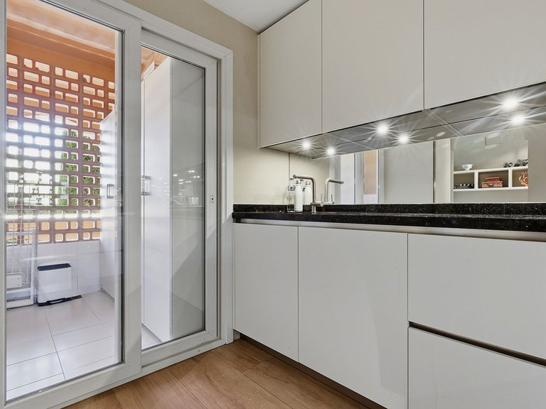 Apartment for Sale in El Paraiso, Malaga 9