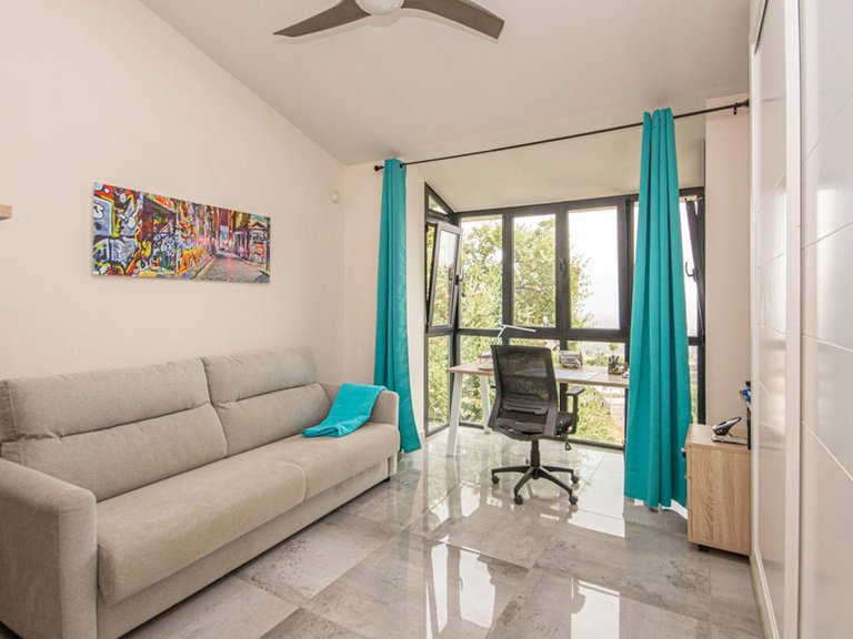 Villa for Sale in La Mairena, Malaga 13