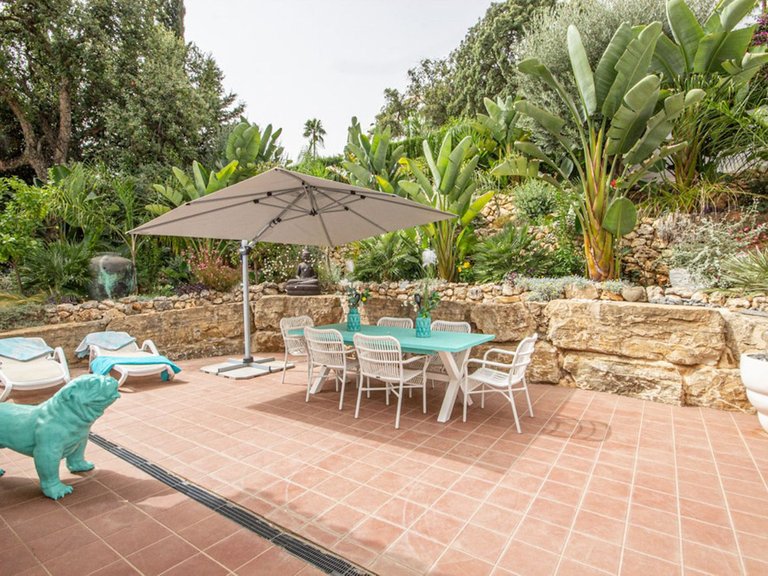 Villa for Sale in La Mairena, Malaga 19