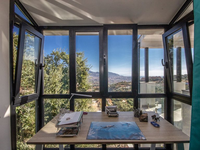 Villa for Sale in La Mairena, Malaga 42