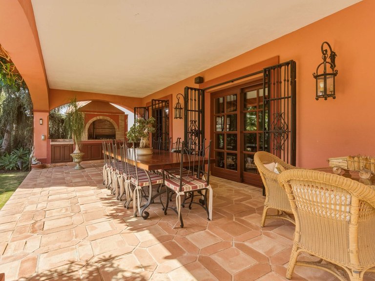 Villa for Sale in Guadalmina Alta, Malaga 12
