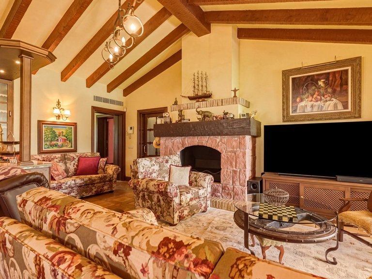 Villa for Sale in Guadalmina Alta, Malaga 15